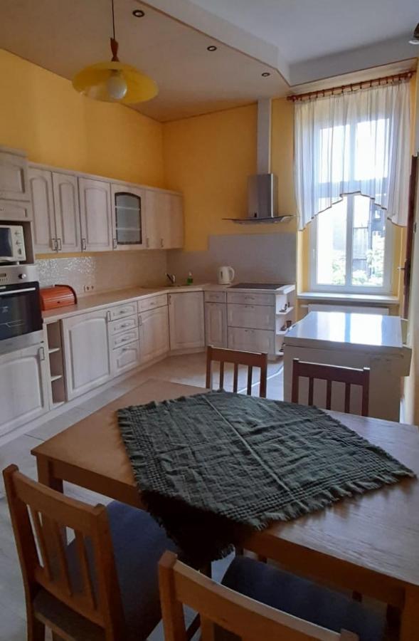 Apartament Kasztanowy Apartment กลีวิตเซ ภายนอก รูปภาพ