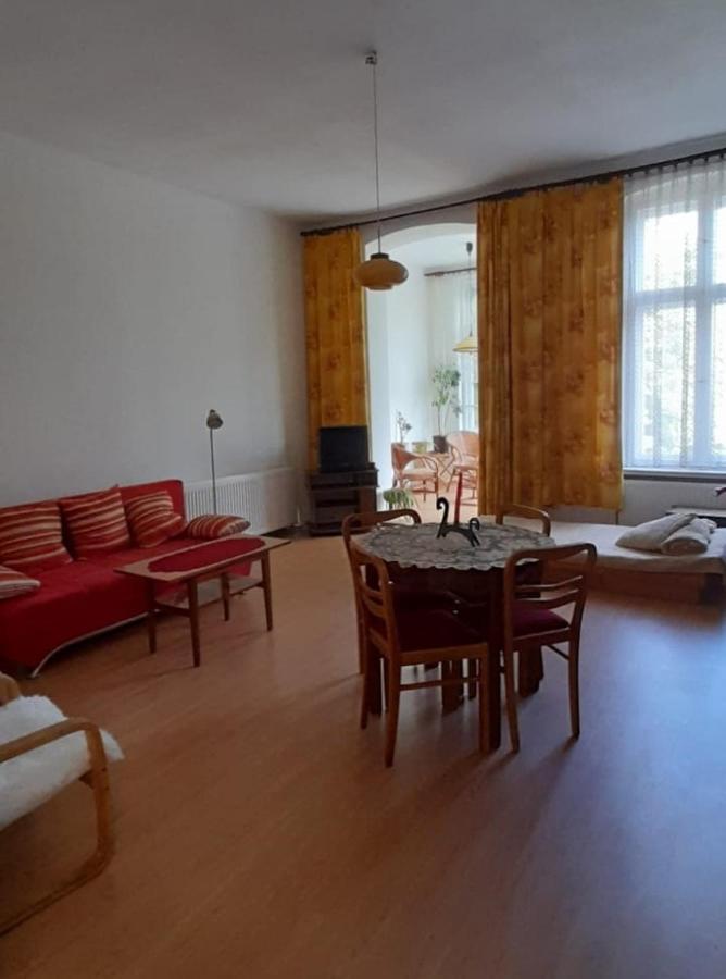 Apartament Kasztanowy Apartment กลีวิตเซ ภายนอก รูปภาพ