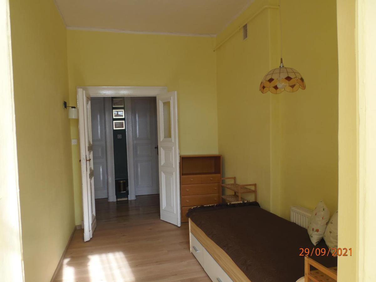 Apartament Kasztanowy Apartment กลีวิตเซ ภายนอก รูปภาพ