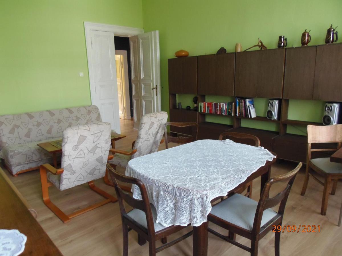 Apartament Kasztanowy Apartment กลีวิตเซ ภายนอก รูปภาพ