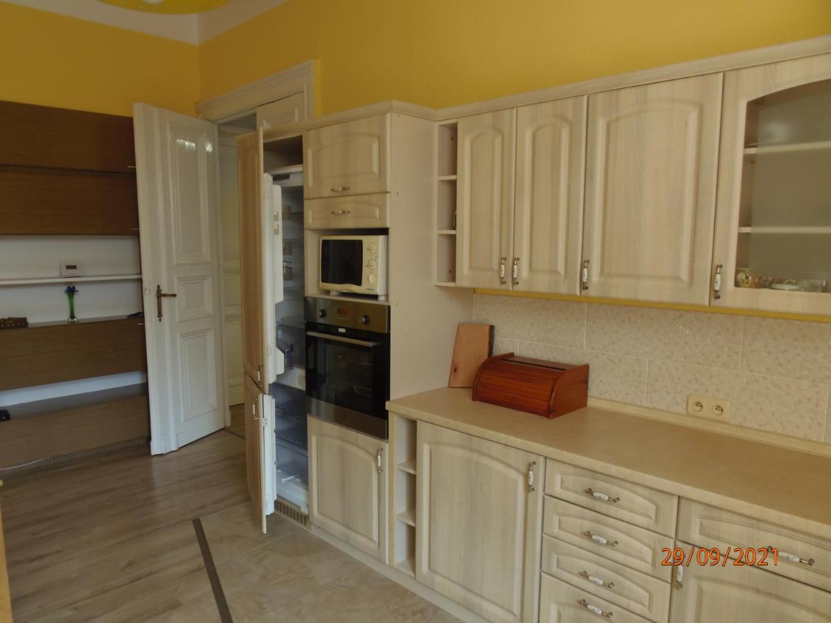 Apartament Kasztanowy Apartment กลีวิตเซ ภายนอก รูปภาพ