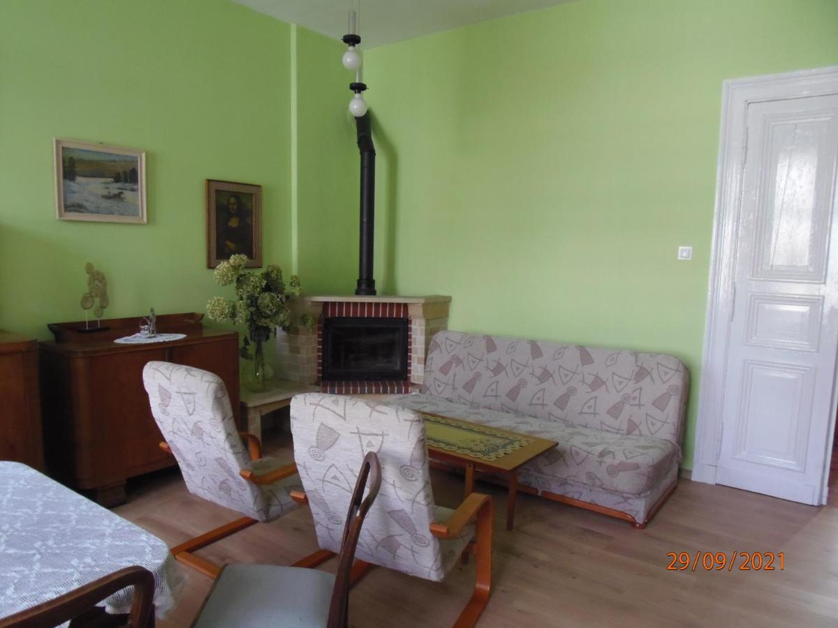 Apartament Kasztanowy Apartment กลีวิตเซ ภายนอก รูปภาพ